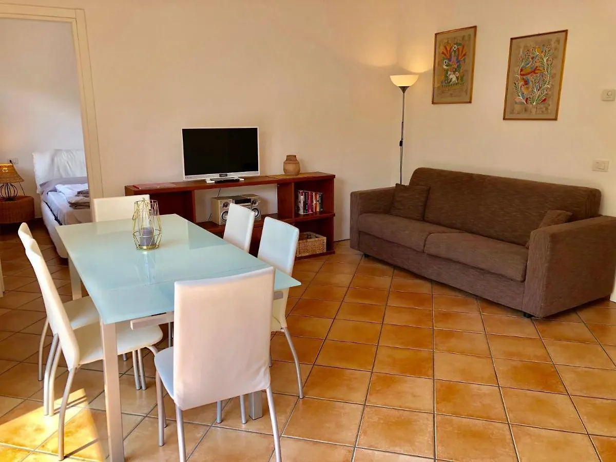 Residenza Ai Ronchi 1 2 6 Aparthotel Maccagno