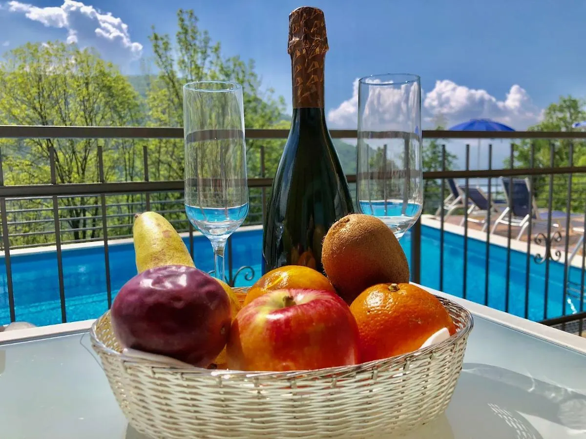 Residenza Ai Ronchi 1 2 6 Aparthotel Maccagno