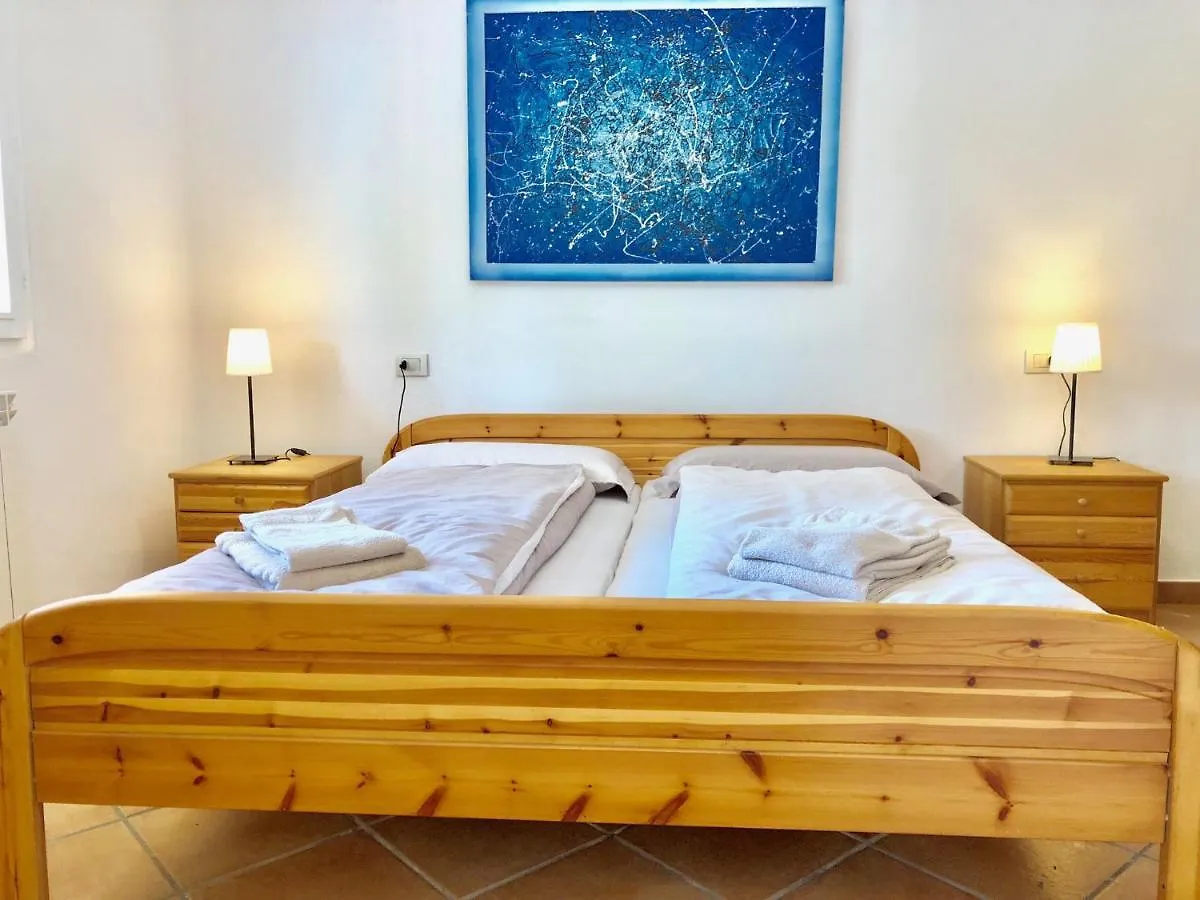 Residenza Ai Ronchi 1 2 6 Aparthotel Maccagno 0*,